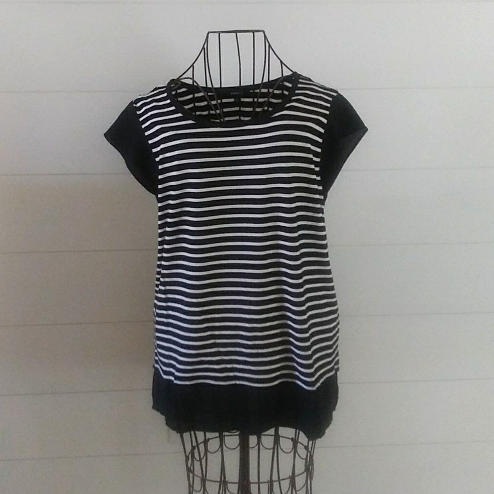 NWOT ladies size XL Premise top